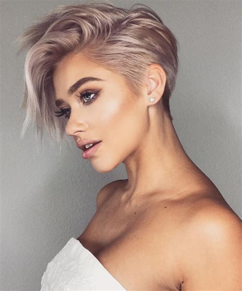 10 Trendy Very Short Haircuts for Female, Cool Short Hair Styles 2019