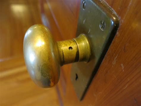 Remove antique door knob with no screws or trim? | DIY Home Improvement Forum