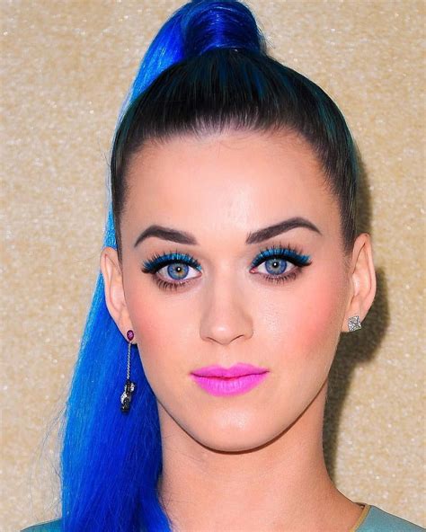 Do you love the blue hair? #katyperry #katycat #love #music #blue #news | Katy perry pictures ...