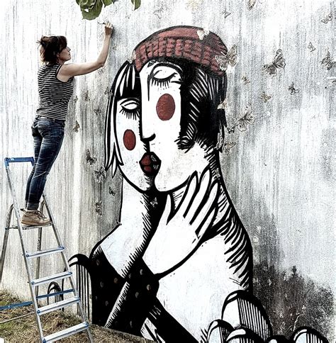 Black & White ! Street Art Mosaic