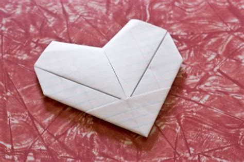 Folding 8.5 X 11 Paper Into Heart - Origami