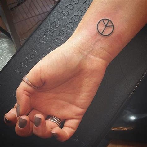 Hippie | Peace sign tattoos, Peace tattoos, Hippie tattoo