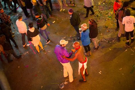 Bourbon Street Balcony Party | Mardi Gras 2016 | Bourbon Vieux Review