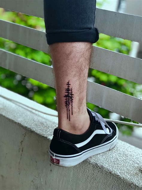 petit #tatouage homme #arbres idée simple sur la #jambe Small Tattoos Men, Simple Leg Tattoos ...