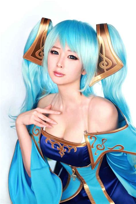 League of Legends Sona cosplay by Spiral Cats