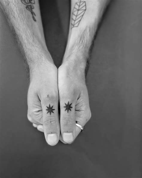 80 Most Inspirational Minimalist Tattoos: Creative Designs To Choose ...