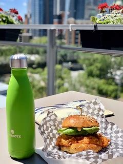 Lunch terrasse montreal downtown | Samuel Lavoie | Flickr