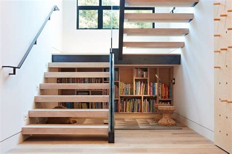 Thoughtful Design Details Warm Up a Modern Family Home in Northern California | Home stairs ...