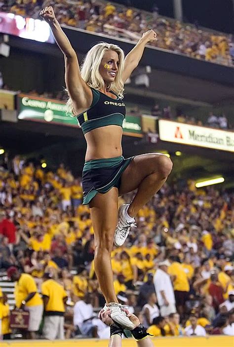 The Oregon Ducks Cheerleaders | New Photos - Planet Hot News