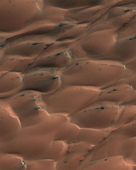 Sand Dunes on Mars Can Change Faster Than Thought | Space