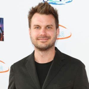 Howie Day Bio, Age, Single, Net Worth, Girlfriend, Height, Ethnicity