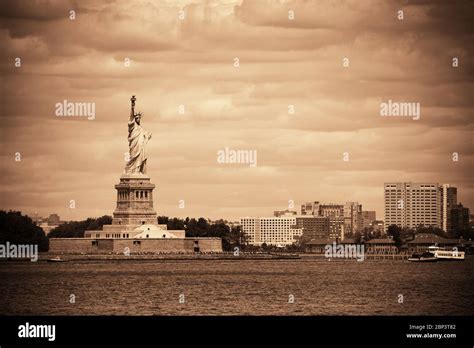 Statue of Liberty at New York City harbor Stock Photo - Alamy