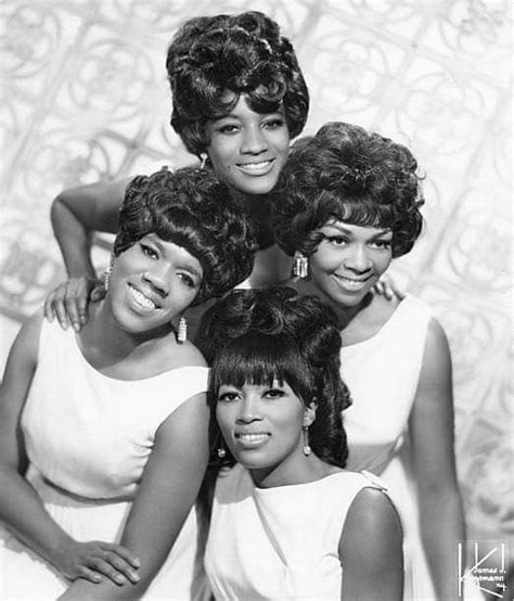 The Sweet Inspirations, session singers for Elvis Presley, Aretha Franklin,Nina Simone, etc ...