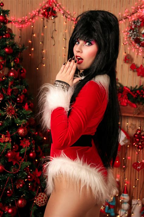 Elvira Cosplay by Sioxanne on DeviantArt