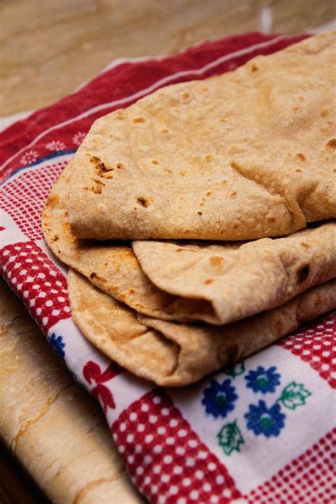 Roti vs. Naan | What’s the Difference? - Sukhi's