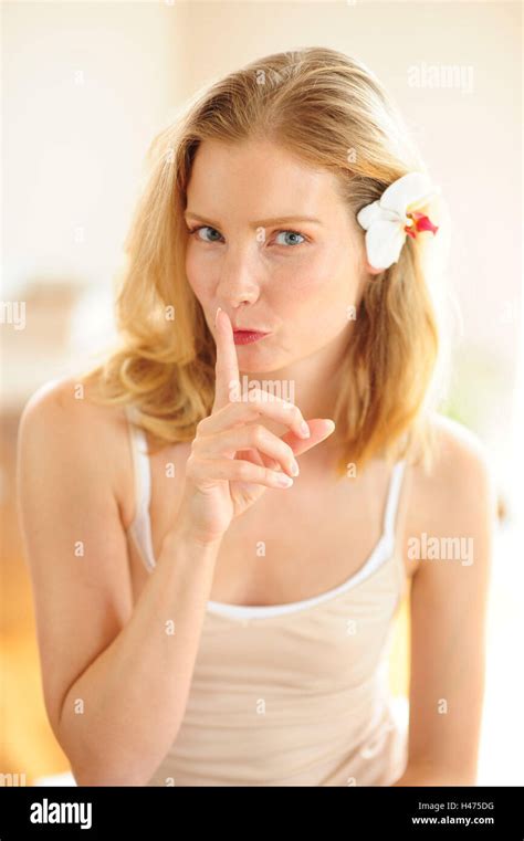 Inside mouth hi-res stock photography and images - Alamy