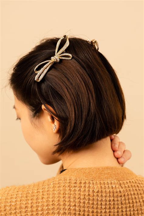 5 Best Hairstyles Using Hair Accessories For Short Hair | Tegen Accessories