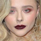 Chloe Moretz Makeup: Taupe Eyeshadow & Pink Lip Gloss | Steal Her Style