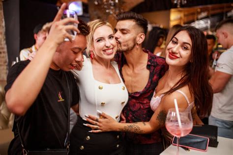 Nightlife Bratislava: Loclub Slovakian girls party at the Loclub disco in Bratislava