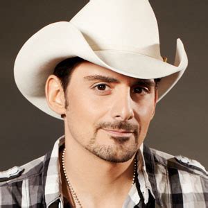 Brad Paisley: new Album for 2025 ? (and World Tour) - Mediamass