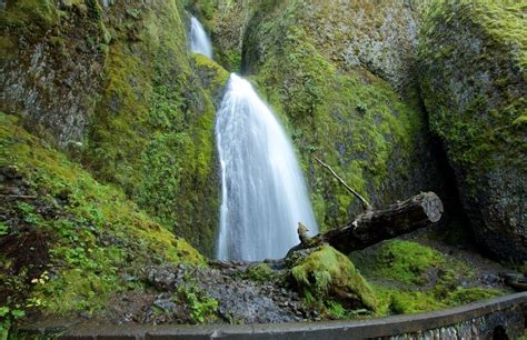 8 Stunning Waterfalls Near Portland You Must See — ROAD TRIP USA | Columbia river gorge, Road ...