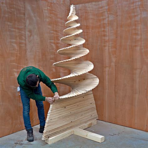 DIY Wooden Christmas Tree - 300+ Pieces