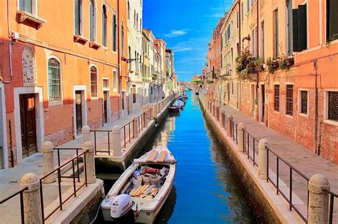 Venice City: Center Walking Tour | GetYourGuide