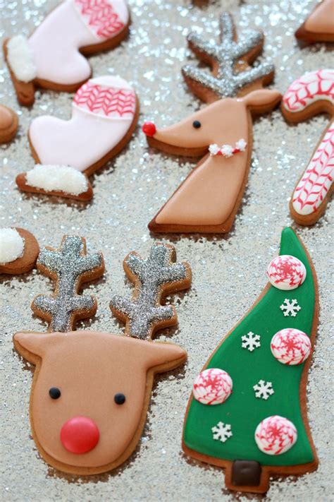 Christmas Cookie Decorating Photos / Holiday Sugar Cookies - Download cookie decorating images ...