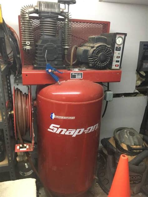 80 Gallon SnapOn Air Compressor | Pirate 4x4