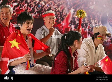 crowd cheering in stadium Stock Photo - Alamy