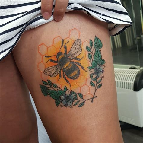 My bee tattoo by Lauren Hodgson at Evolve Tattoos Lancaster, England ...