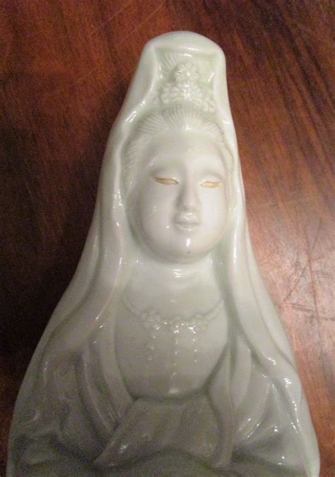 CHINESE WHITE PORCELAIN STATUETTE OF GUAN YIN -... | Antikeo