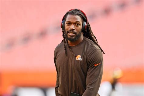 Jadeveon Clowney returns to Browns practice to gear up for Bengals