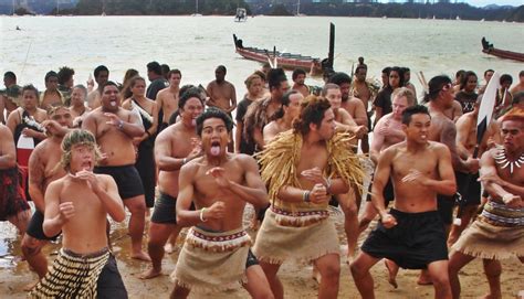 White Wolf : Maori Waitangi Day celebrations 2015 (VIDEO)