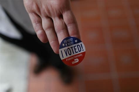 Florida Amendment 4: midterm election voters decide on ex-felons’ right to vote - Vox