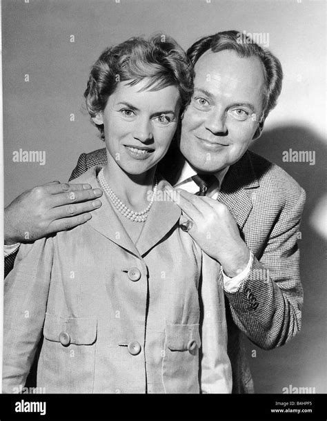 Derek Farr with his wife actress Muriel Pavlow DBase Stock Photo - Alamy