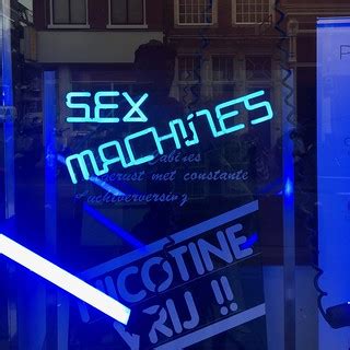 SEX MACHINES NICOTINE VRIJ !! | Cinema + Cabines uitgerust m… | Flickr