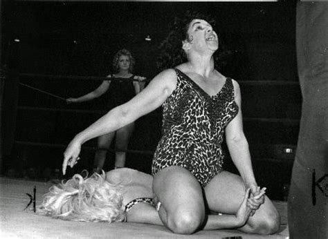 Womens Pro Wrestling: The Fabulous Moolah in Action