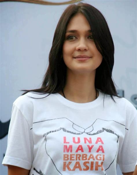 Luna Maya: Indonesian top actress and model, her brief interesting info ...