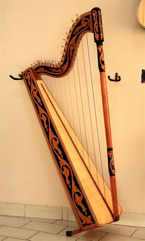 Paraguayan harp - Wikipedia | Harps music, Harp, Paraguay