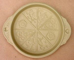 British Isles Ceramic Shortbread Pan | Ceramics, Brown bag cookie molds ...