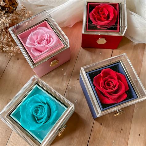 RosaSpin - Eternally Preserved Rotating Rose Box - W/ Engraved Heart ...