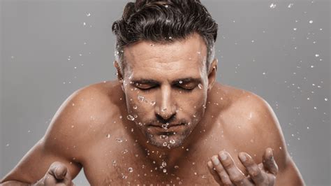 Best Face Wash for Men with Oily Skin - The Ultimate Guide