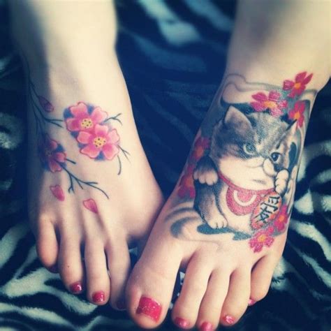 Forget Chuck Taylors, These Foot Tattoo Designs Make You The Canvas | Foot tattoos, Foot tattoo ...