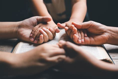 How to Pray as a Family - Bibles.net