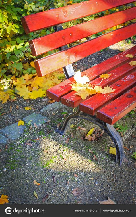 Red Bench Park Autum — Stock Photo © Julietart #187980424