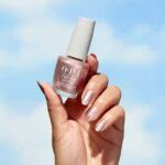 15 Fabulous Fall Nail Polish Colors You Need to Try - Stars & Anchor