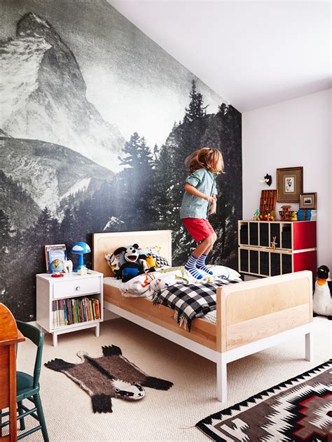 Fun Wallpaper for Boysrooms - by Kids Interiors