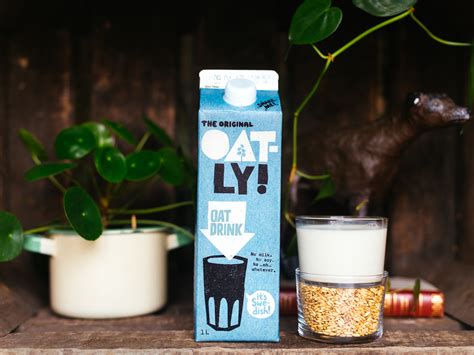 Oatly Oat Milk Review: Should You Make The Switch To This Dairy-Free ...