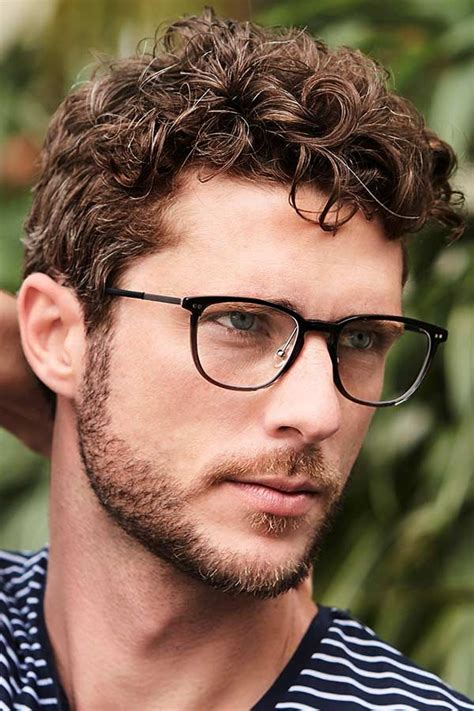 60 Short Curly Hairstyles For Men To Keep Your Crazy Curls On Trend ...